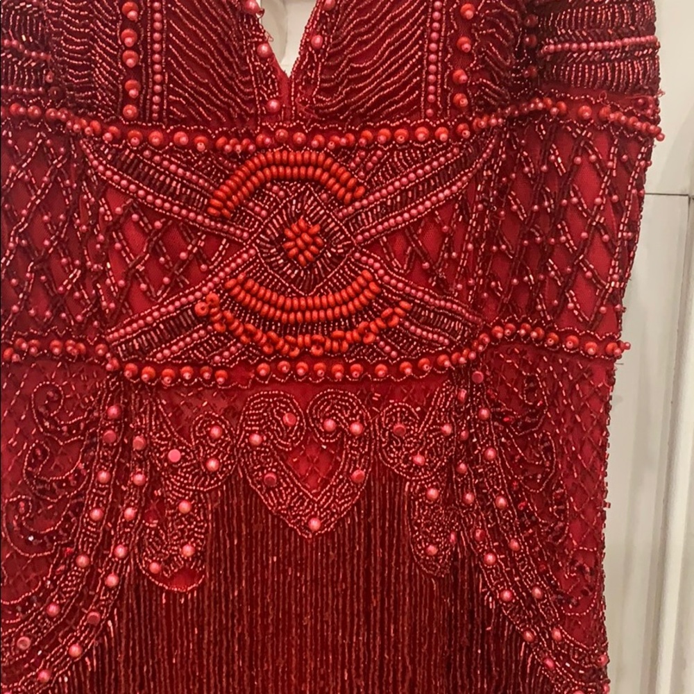 Sherri Hill Size 2 red formal gown